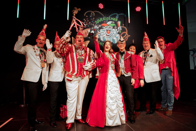 Tollitäten aus Kamp-Lintfort erhalten Karnevalsorden des Landtags